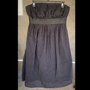 Women’s Gap black strapless dress. Size: 10